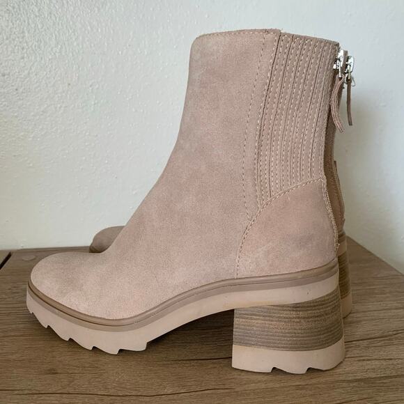 NWOB Dolce Vita Martey H2O Boots Taupe Suede Waterproof Womens 6 US Beige Chunky - Picture 6 of 15